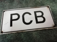 PCB - pomnik človeške norosti