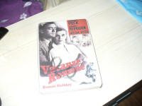 Plehnata Škatla   dolzina 26      sirina 18      visina 5 cm