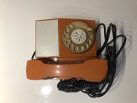 Starinski telefon Iskra