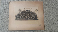 Trdi karton.Fotografija.Fotho:Letiš.Opatija-Abazia.Katoliški zavod?