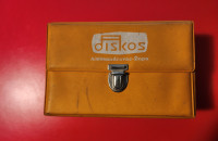 VINTAGE KOVČEK,ŠKATLICA ZA SHRANJEVANJE KASET - DISKOS,JUGOSLAVIJA