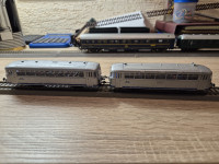 Roco šinobus predelan v JŽ z notranjo osvetlitvijo