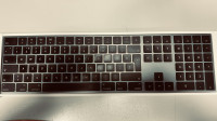 Apple Magic Keyboard z numeričnim delom - Črne barve