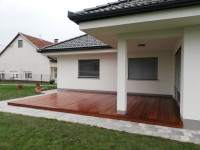 Nadstreški, terase