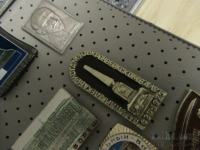 značka Lenina in še ena polkrožna značka iz Rusije iz leta 1975, na...