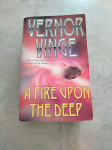 Vernor Vinge - Fire Upon the Deep