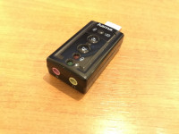 ZVOČNA KARTICA ZUNANJA ZVOČNA KARTICA  USB v odličnem stanju, rabljena