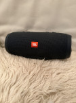 JBL Charge 1, slaba baterija, sicer lepo ohranjen, Ljubljana