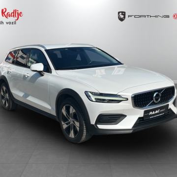 Volvo V60 V60 Cross Country B4D AWD Pro Avt.