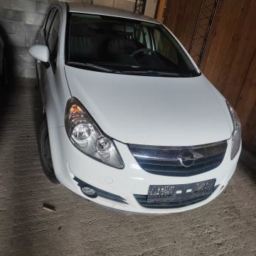 Opel corsa D po delih 2007 1.4 16v