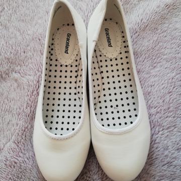 Nove balerinke 38