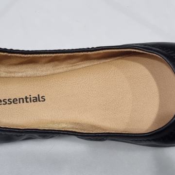 Balerinke Amazon Essentials črne, št. 39, primerne za 38-39