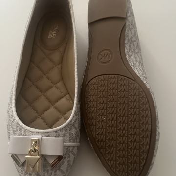 Balerinke Michael Kors