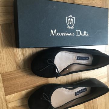 Črne usnjene balerinke Massimo Dutti, št. 37