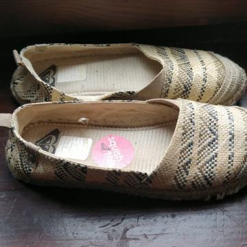 Roxy slip-on 36