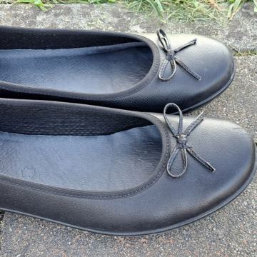 Usnjene balerinke 37