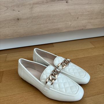 Novi ženski čevlji