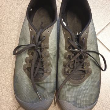 Merrell bosonogi čevlji 44