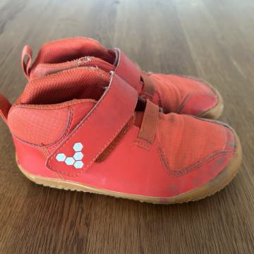 bosonogi čevlji Vivobarefoot 28