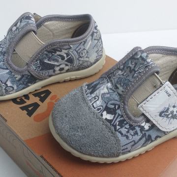 Otroški copati Bosa noga "Siva 8" (št. 22 / 14,3 cm)