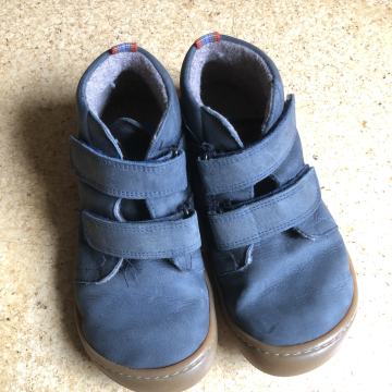 Različna barefoot obutev Koel in Froddo