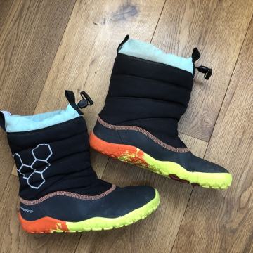 Vivobarefoot Lumi št. 34 bosonogi