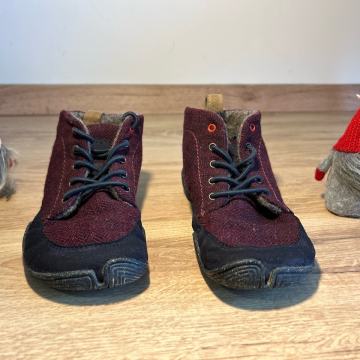 Wildling otroški volneni barefoot 31