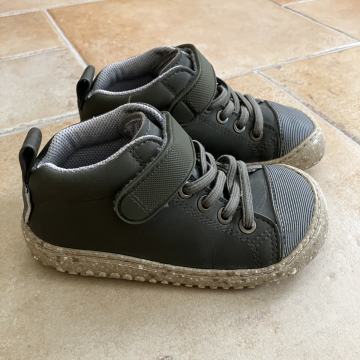 Zapato Feroz Juncar rocker gležnarji 25