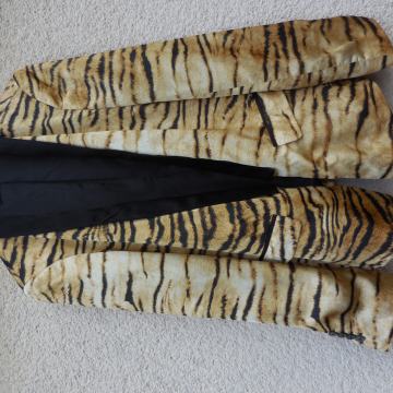 ZARA NOVA TIGRASTA JAKNA M