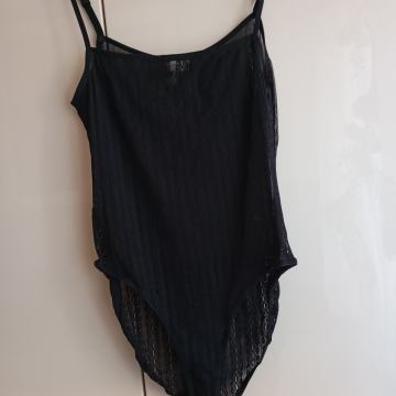 INTIMISSIMI ČRN ČIPKAST BODY M