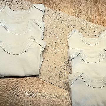 bodi kratek rokav, body, spodnja majica št. 74 in 80