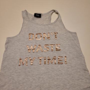 dekliška majica brez rokavov štev. 146/152