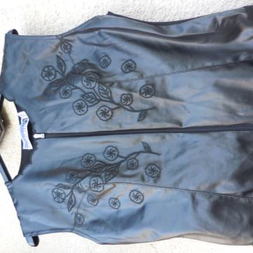 NOV ČRN USNJEN BODY M/L