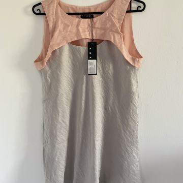 Nov Sisley top (ima napakico)