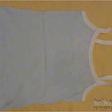 ZELO UGODNO! Lepa majica brez in s 3/4 rokavi ter kratke hlače HENNES