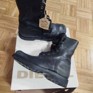 prodam nove zimske čevlje diese št 41l