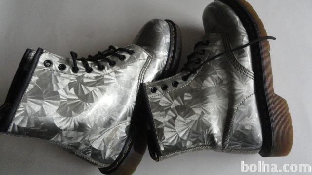 BULERJI - DR.MARTENS ŠT.41