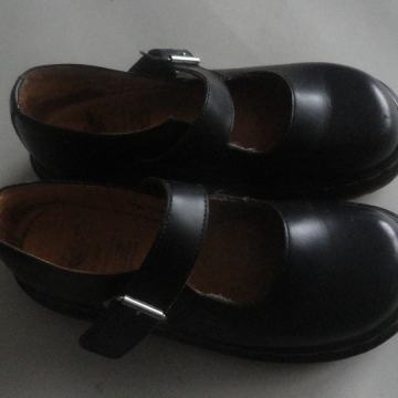 BULERJII  DR.MARTENS ŠT.37 MADE IN ENGLAND