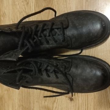Dr Martens št. 40