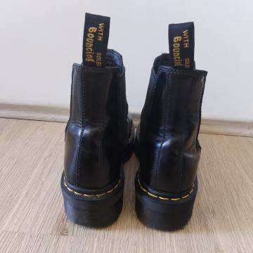 Dr. Martens 2976 Chelsea Quad št. 39
