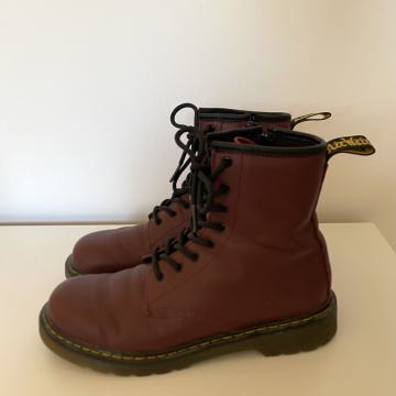 Dr. Martens bulerji