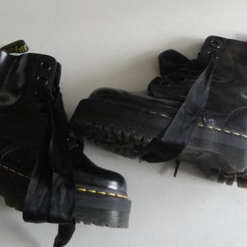DR MARTENS - BULERJI ŠT.37 - UK.4
