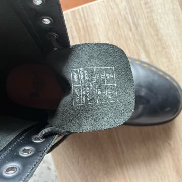 Orginal Dr. Martens št. 42