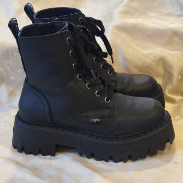 Ženski bulerji Buffalo, vel. 37