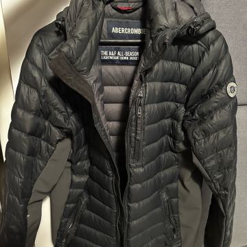 Abercrombie jakna (M)