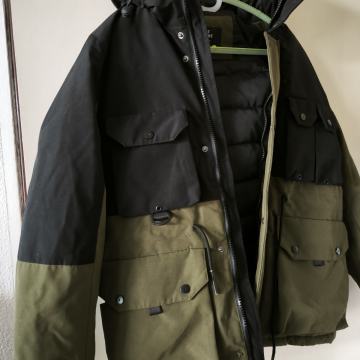 AVANT PREMIERE bunda