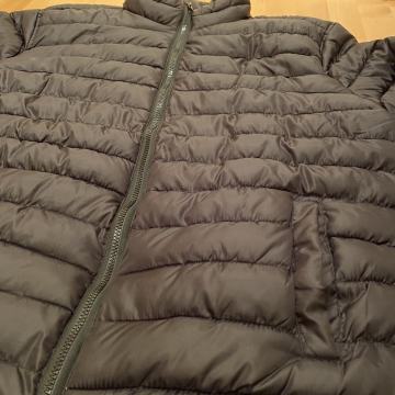 Jakna bunda moška lahka črna št. XXL, Ljubljana