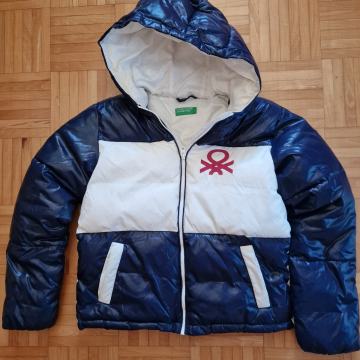 Bunda prešita Benetton za fanta ali dekle ,odlična,lahka,topla