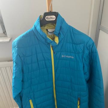 Modra puhovka znamke Columbia