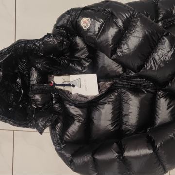 Moncler maya bunda puhovka